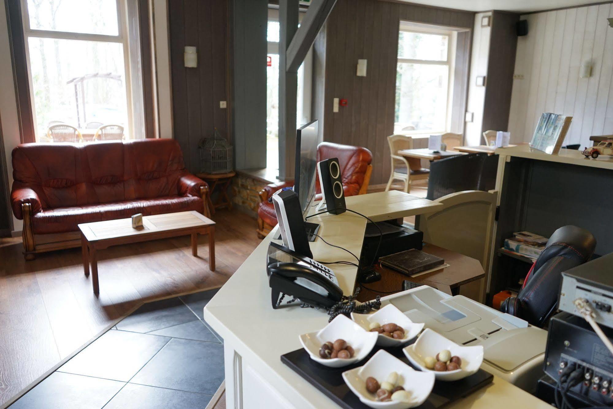 Hotel Les 5 Ourthes Houffalize Esterno foto